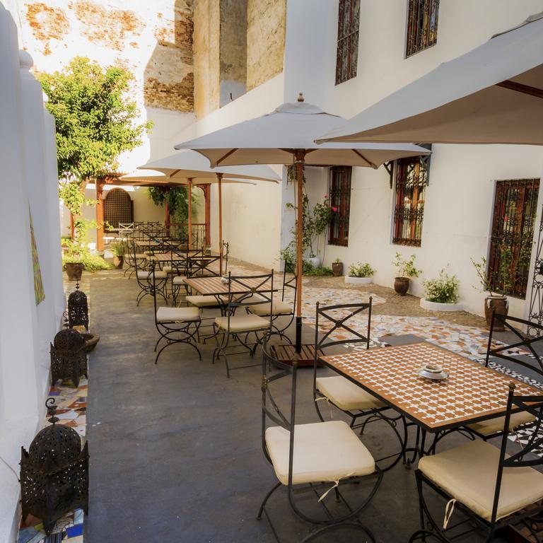 Hotel Blanco Riad Tetouan Bagian luar foto